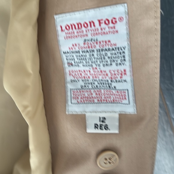Women’s London fog trenchcoat 12 regular - Picture 3 of 3